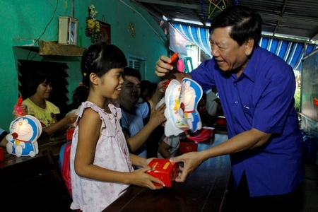 Lớp học tình thương của cô Huỳnh Nga đã duy trì 18 năm nay.