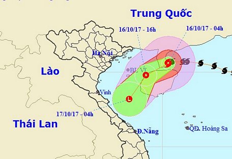 Vị trí và hướng di chuyển của bão số 11. Ảnh: NCHMF.