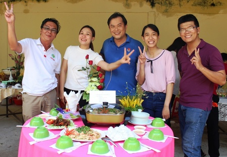 Đội Hương Phù Sa đạt giải nhất.