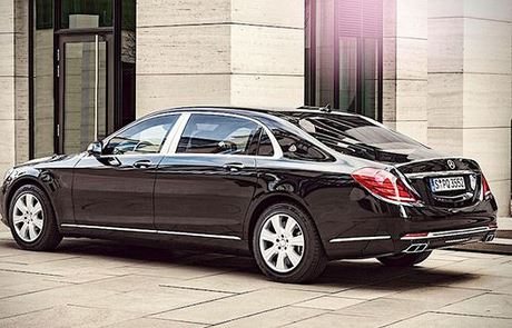 Thủ tướng Hàn Quốc luôn được bảo vệ bằng siêu xe bọc thép Mercedes-Maybach S600 Guard. Siêu xe bọc thép chống đạn đặc biệt này được biết đến là mẫu xe bọc thép hạng sang đầu tiên đạt chứng nhận khả năng chống đạn VR-10, theo tiêu chuẩn BRV 2009.