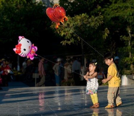 Trẻ em là mầm xanh của tương lai, cần tạo môi trường sống tốt đẹp để trẻ em phát triển. Ảnh mang tính minh họa: VINH HIỂN