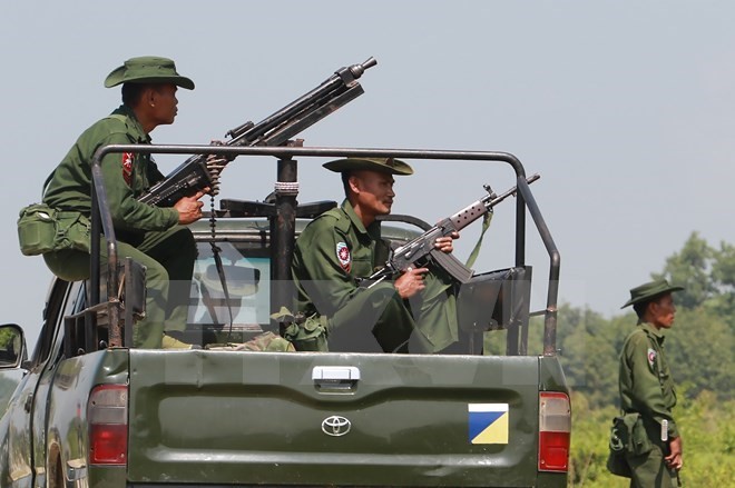 Binh sỹ Myanmar trong chiến dịch truy quét phiến quân ở Maungdaw, bang Rakhine. (Nguồn: AFP/TTXVN)