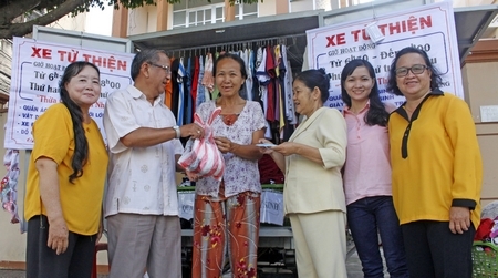 Xe từ thiện “thừa cho thiếu nhận”.