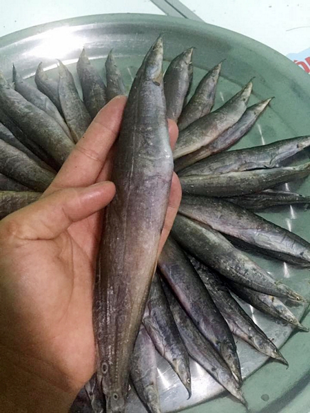 Mặt hàng khô nhà làm cũng được ưa chuộng.