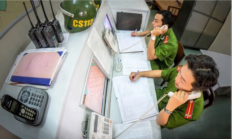 Các chiến sĩ Cảnh sát 113 luôn túc trực phòng máy sẵn sàng lên đường làm nhiệm vụ. Ảnh: TL