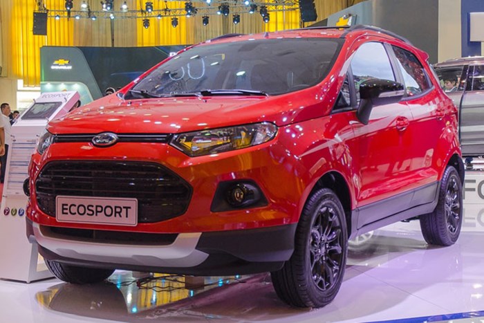 Đặc biệt, mức giảm cao nhất dành cho xe Ford EcoSport bản Titanium, tới 57 triệu đồng. Đây chỉ là giá niêm yết và mức khuyến mại chính hãng, từng đại lý sẽ có mức giá riêng. Theo tìm hiểu của PV, mẫu crossover cỡ nhỏ Ford EcoSport sắp có bản nâng cấp đời mới ở Việt Nam, dẫn đến việc các xe hiện hành được giảm giá mạnh để xả hàng tồn.