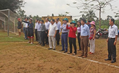 Sân bóng đã cụm xã Đông Thành- Đông Thạnh- Đông Bình- Mỹ Hòa thường xuyên tổ chức đá bóng giao lưu giữa thanh niên các xã.