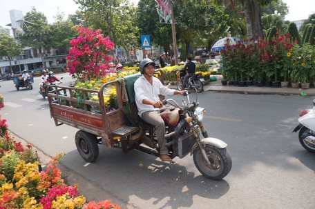 Dịch vụ chở hoa kiểng tết vào mùa sôi động.