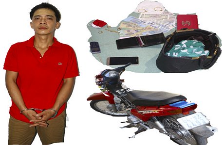 Trần Tấn Lợi cùng tang vật bị công an tạm giữ.
