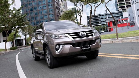 Ở lần trở lại này, với thuế suất thuế nhập khẩu 0%, giá bán lẻ của Fortuner cũng sẽ được điều chỉnh giảm.