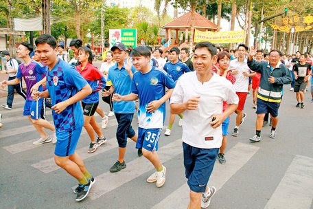 Trên 2.500 người tham gia Ngày chạy Olympic vì sức khỏe toàn dân 2018.