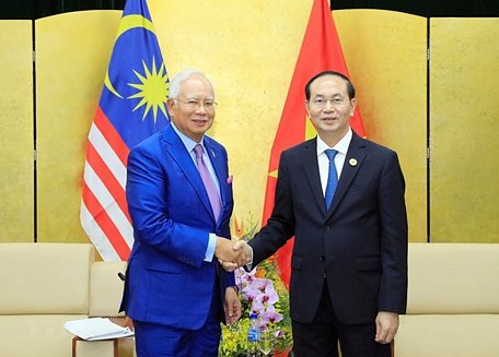 Chủ tịch nước Trần Đại Quang gặp song phương Thủ tướng Malaysia Najib Tun Razak tháng 11/2017. (Nguồn: TTXVN)