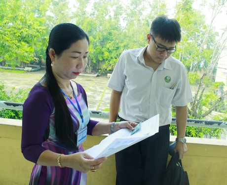 Giấy chứng minh nhân dân là giấy tờ tùy thân quan trọng trong kỳ thi, nếu mất chứng minh nhân dân, thí sinh có thể đi xin cấp lại trong ngày.