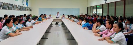 Thông qua các buổi đối thoại trực tiếp, Công đoàn làm “cầu nối” giúp cho DN và CNLĐ thông hiểu nhau hơn.