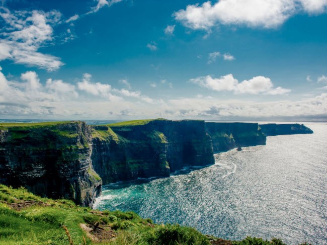 Phong cảnh tuyệt đẹp tại khu vực vách đá Moher ở Ireland.