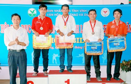 BTC trao thưởng nội dung bi da caroom 1 băng.