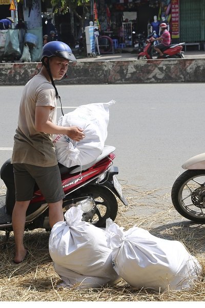 Dự kiến vào thứ Ba tuần tới sẽ có một chuyến dưa hấu nữa từ Quảng Ngãi vào Sài Gòn với khoảng 20 tấn dưa để tiêu thụ cho nông dân tỉnh này.