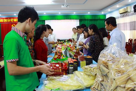 Nhiều nhà phân phối đánh giá cao sản phẩm Vĩnh Long.