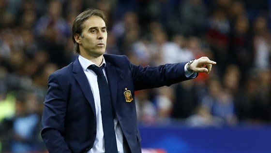  Julen Lopetegui dẫn dắt truyển Tây Ban Nha ổ World Cup 2018