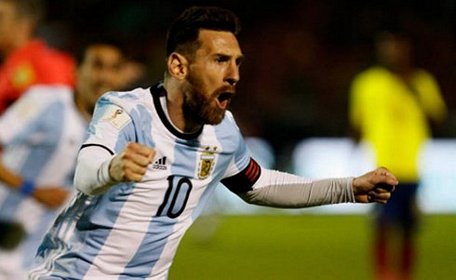 Thoát hiểm ngoạn mục Messi vs các đồng đội được chờ đợi sẽ bùng nổ trước ĐT Pháp (Ảnh: Getty).