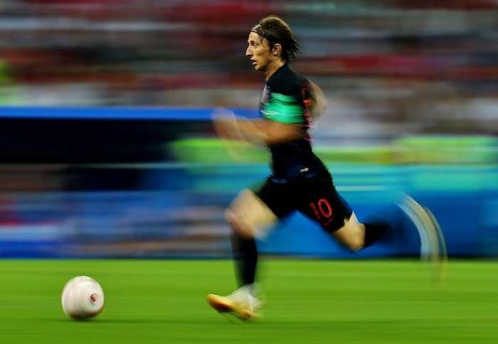 Khoảnh khắc Luka Modric đi bóng ở trận tứ kết với tuyển Nga.