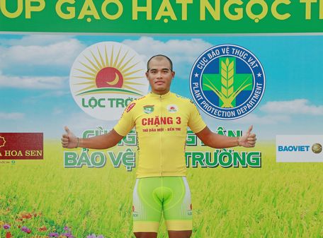 Trịnh Đức Tâm giành chiếc áo vàng sau 3 chặng.