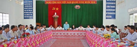 Đoàn làm việc tại xã Trung Ngãi.