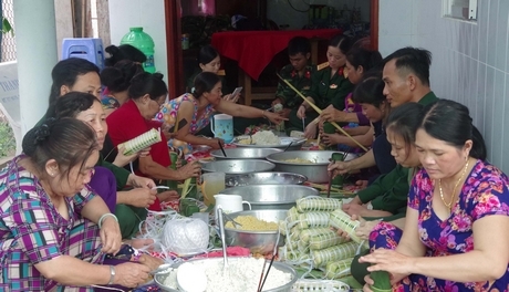 Hoạt động Tết quân- dân được tổ chức hàng năm, góp phần thực hiện các chính sách hậu phương quân đội, đoàn kết quân- dân.