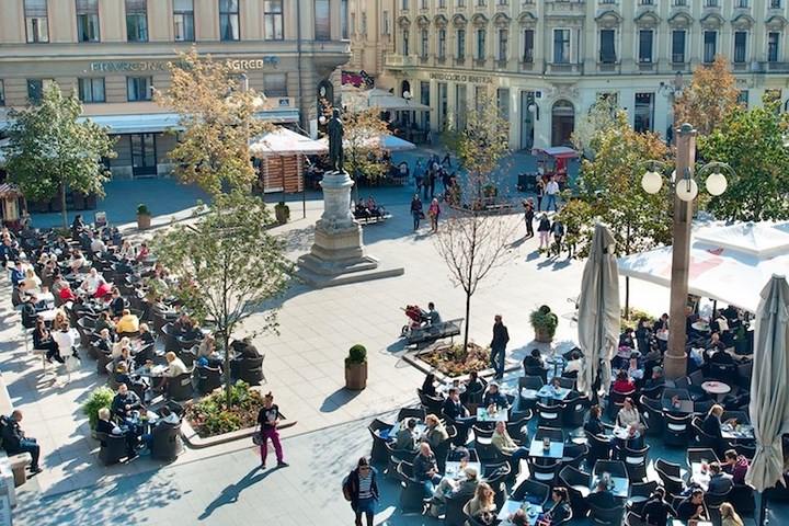 Zagreb là thủ đô và là thành phố lớn nhất Croatia. Thành phố có từ thế kỷ 11. Ngày nay Zagreb đóng vai trò thành phố quốc tế và trung tâm văn hóa, học thuật và chính trị của Croatia./.