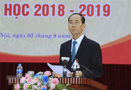 Chủ tịch nước Trần Đại Quang phát biểu tại Lễ khai giảng năm học 2018-2019 của trường Trung học phổ thông Chu Văn An, Quận Tây Hồ (Hà Nội), sáng 5/9. (Ảnh: Nhan Sáng/TTXVN)