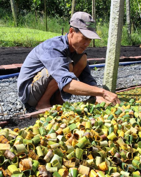 Những công việc nhẹ nhàng nhưng tốn nhiều thời gian và cần quen tay, thạo việc.