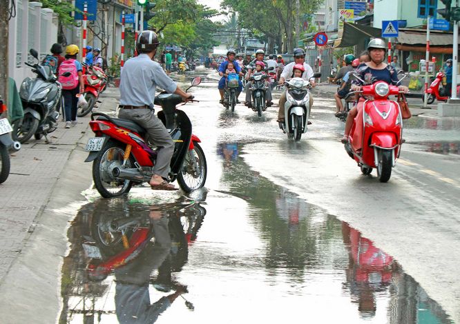 Đường Nguyễn Thị Minh Khai (Phường 1- TP Vĩnh Long). 