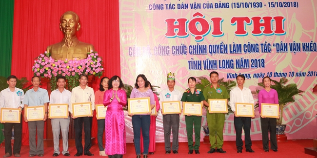 Huyện Long Hồ đạt giải nhất toàn đoàn.