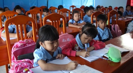 Ngoài đầu tư xây dựng trường học, xã cần quan tâm nâng chất lượng giáo dục tại các trường.