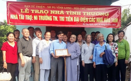 Hội Chữ thập đỏ TP Vĩnh Long vận động cất nhà tình thương cho hộ nghèo.