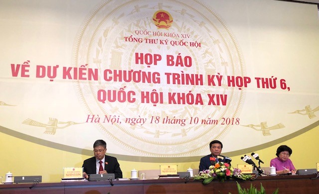 Họp báo trước kỳ họp. Ảnh: H.V