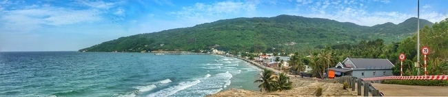  Hòn Sơn có đường vòng quanh đảo gần 20km. Cứ vài km là có một bãi đẹp, như bãi Giếng, bãi Bấc, bãi Thiên Tuế, bãi Bàng…