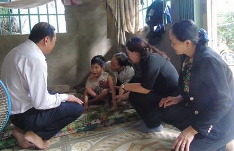 Trẻ em có hoàn cảnh đặc biệt trên địa bàn tỉnh được quan tâm, hỗ trợ thông qua trợ cấp hàng tháng.