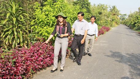 Xã Hòa Hiệp đang tạo nên diện mạo mới với nhiều tuyến đường hoa.