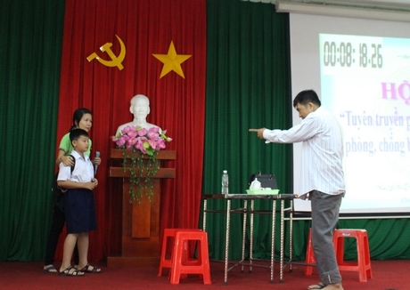 Các tiểu phẩm phản ánh thực trạng xã hội, phổ biến các quy định của pháp luật về bình đẳng giới và phòng, chống bạo lực gia đình.