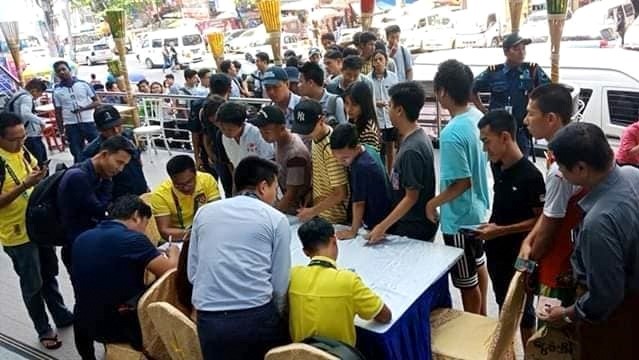 Mức vé cũng khá dễ chịu, rơi vào khoảng 3-5 nghìn Kyat Myanmar.