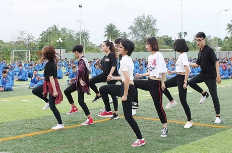 Tiết mục biểu diễn nhảy hiện đại của võ vovinam.