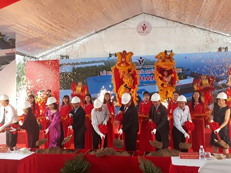  Lễ khởi công nhà máy dừa Kim Thanh