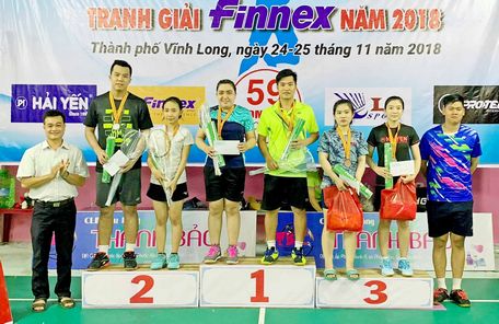 Các VĐV đạt giải đôi nữ.