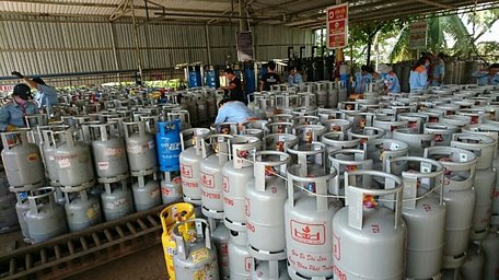  Giá gas tháng 12 giảm đến 33.000 đồng/bình 12kg