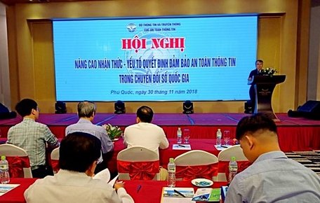  Quang cảnh hội nghị về an ninh mạng
