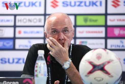 HLV Sven Goran Eriksson trong cuộc họp báo sau trận bán kết lượt đi AFF Cup 2018