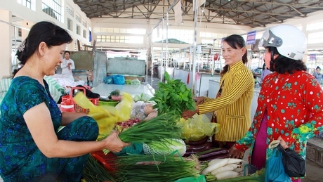 Mô hình chợ an toàn thực phẩm góp phần bảo vệ quyền lợi và sức khỏe người tiêu dùng.