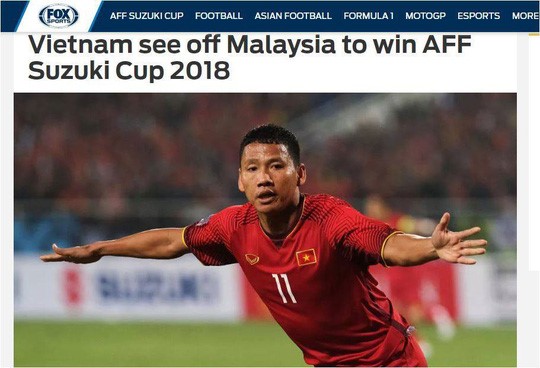 Hình ảnh Anh Đức mừng bàn thắng duy nhất trong trận chung kết trên Fox Sports Asia