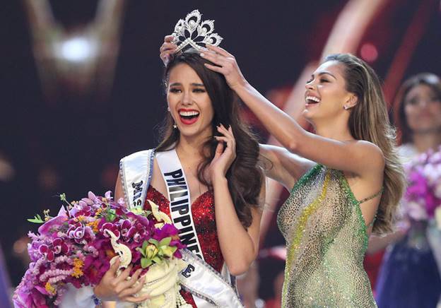 Catriona Gray đăng quang sáng 17-12 tại chung kết Hoa hậu Hoàn vũ Thế giới 2018.